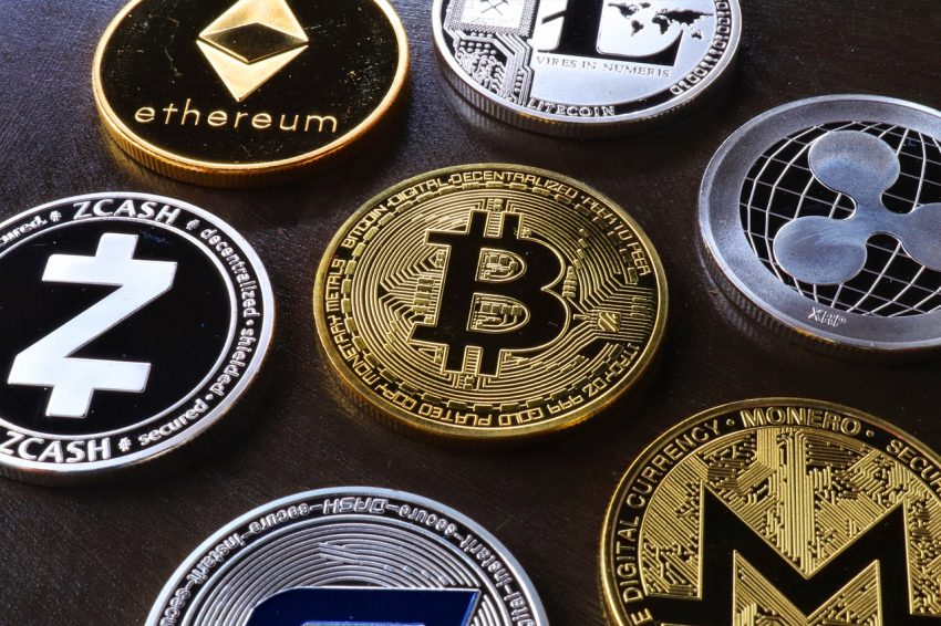 SEC’den XRP yatırımcılarına: “Bizi yaptırım uygulamaya zorluyorlar”